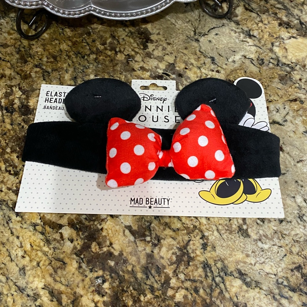 Disney MAD BEAUTY Minnie Mouse Headband - Brand new!